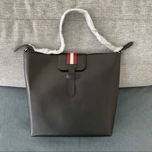 NWT Brand New Bally Holly.o/533 black Bovine Plain Tote bag SZ:1  Made in Italy